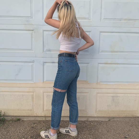 white halter crop top - Picture 2 of 2